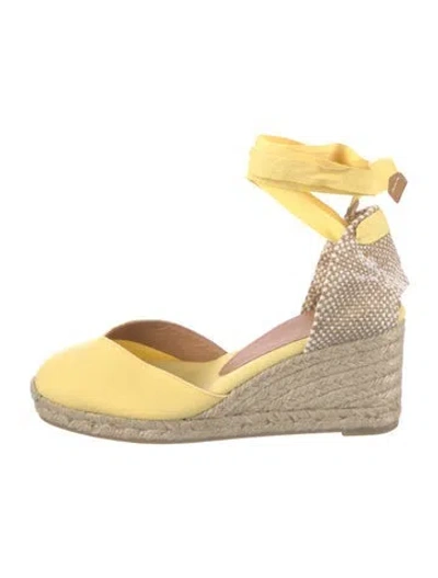 Pre-owned Castaã±er Canvas D'orsay Pumps In Neutral