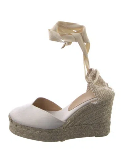 Pre-owned Castaã±er Canvas D'orsay Pumps In White