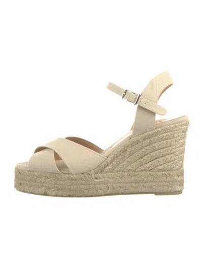 Pre-owned Castaã±er Canvas Espadrilles In Neutral