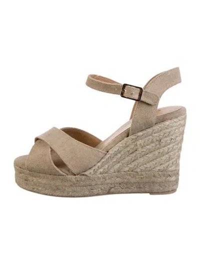 Pre-owned Castaã±er Canvas Espadrilles In Neutral