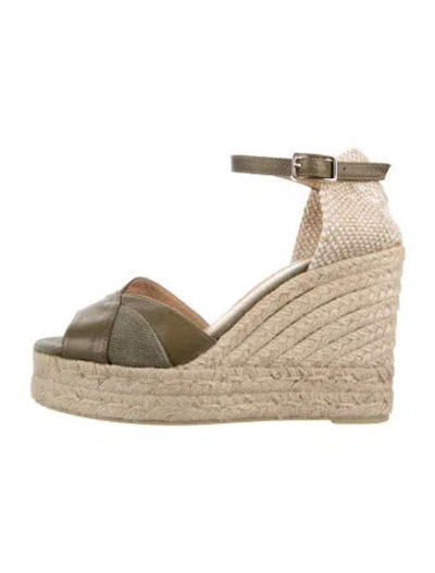 Pre-owned Castaã±er Canvas Espadrilles In Neutral