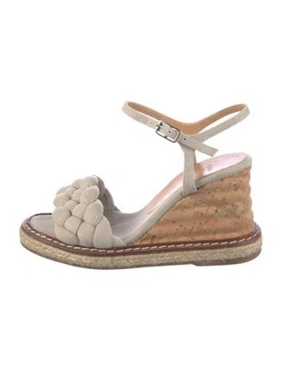 Pre-owned Castaã±er Canvas Espadrilles In Neutral