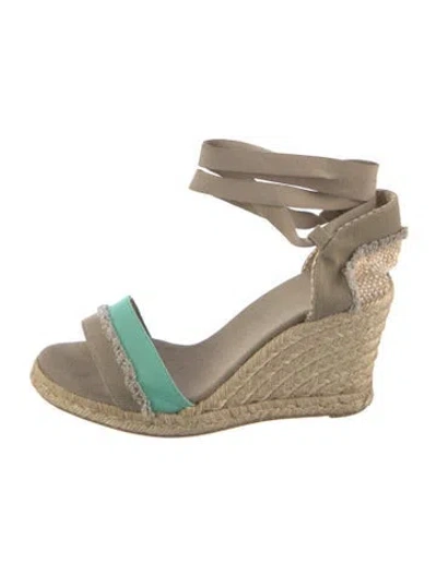 Pre-owned Castaã±er Canvas Espadrilles In Neutral