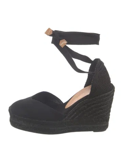 Pre-owned Castaã±er Canvas Pumps In Black