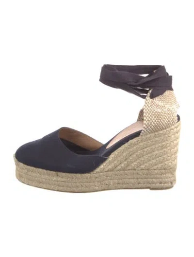 Pre-owned Castaã±er Canvas Pumps In Black