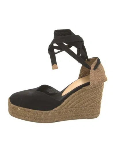 Pre-owned Castaã±er Canvas Pumps In Black
