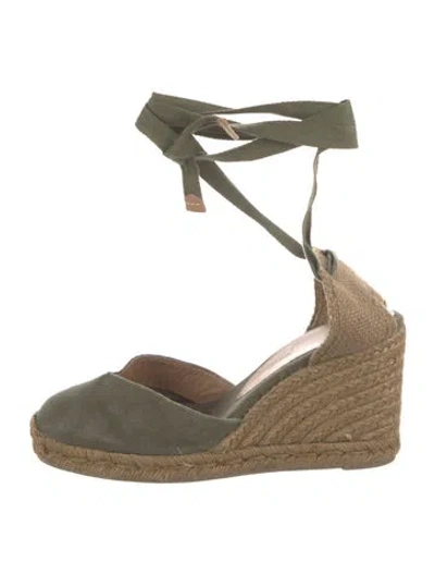 Pre-owned Castaã±er Canvas Pumps In Green