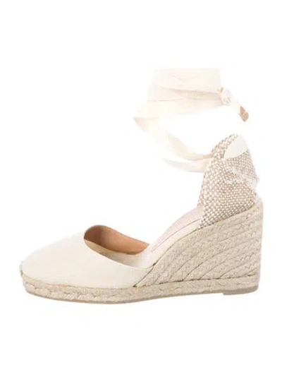 Pre-owned Castaã±er Canvas Pumps In Neutral