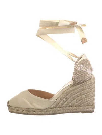 Pre-owned Castaã±er Canvas Pumps In Neutrals