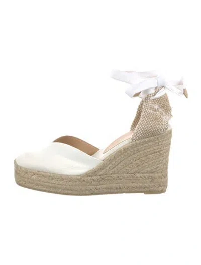 Pre-owned Castaã±er Canvas Pumps In Neutrals