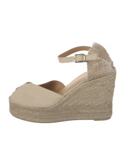 Pre-owned Castaã±er Canvas Pumps In Neutrals