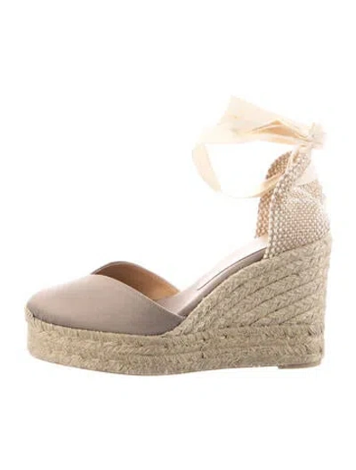 Pre-owned Castaã±er Canvas Pumps In Neutrals