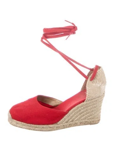 Pre-owned Castaã±er Canvas Pumps In Red