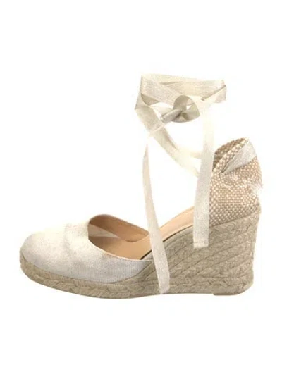 Pre-owned Castaã±er Canvas Pumps In White