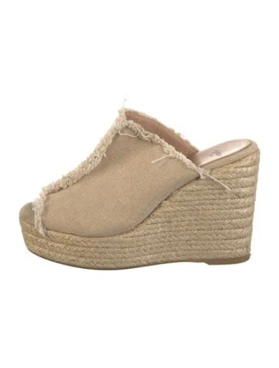 Pre-owned Castaã±er Canvas Raw-edge Trim Mules In Neutral