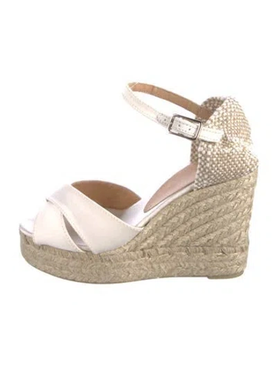 Pre-owned Castaã±er Canvas Tweed Pattern D'orsay Pumps In White