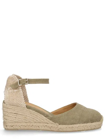 Castaã±er Green Solid Carol Wedges