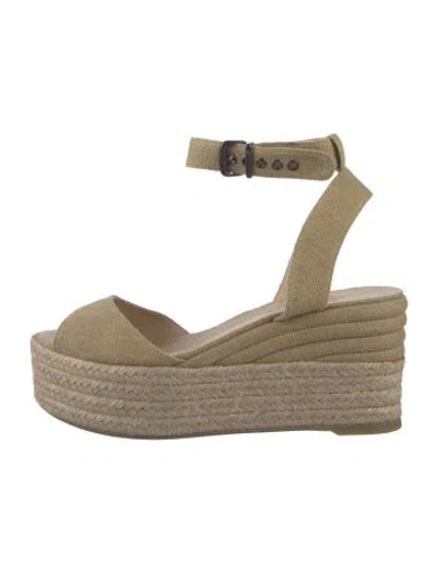 Pre-owned Castaã±er Espadrilles In Neutral