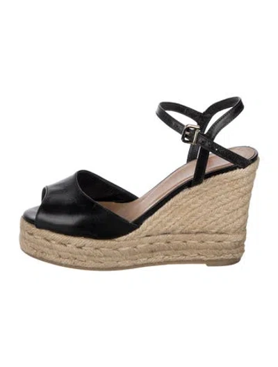Pre-owned Castaã±er Leather Pumps In Black