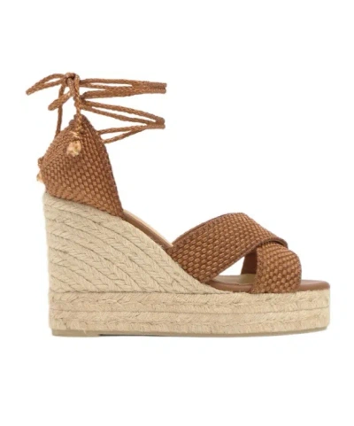 Castaã±er Round-toe Wedge Sandals In Brown
