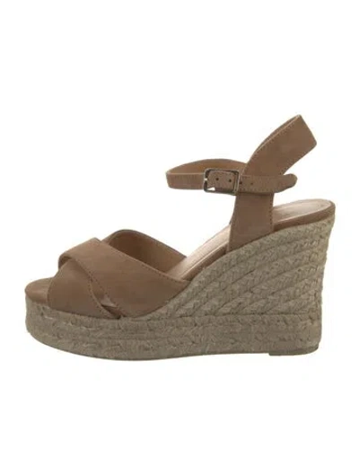 Pre-owned Castaã±er Suede Espadrilles In Neutral