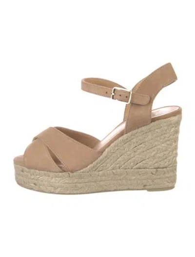 Pre-owned Castaã±er Suede Espadrilles In Neutral