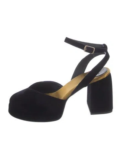 Pre-owned Castaã±er Velvet Pumps W/ Tags In Black