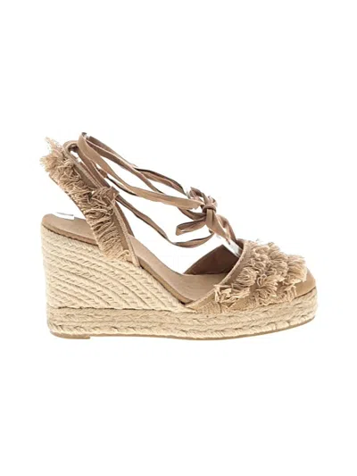 Pre-owned Castaã±er Wedges In Tan