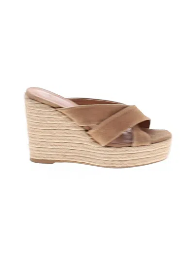 Pre-owned Castaã±er Wedges In Tan