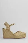 Castaã±er Carolyn-142 Wedges In Gold Fabric