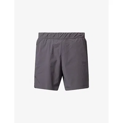 Castore Mens Gunmetal/blk Rflctv Zone Training 5' Stretch-woven Shorts In Gray