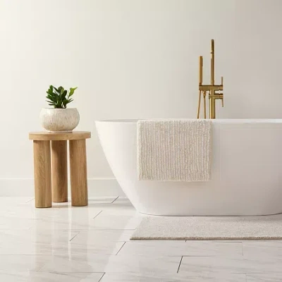 Casual Comfort Pinstripe Cotton Bath Mat In White