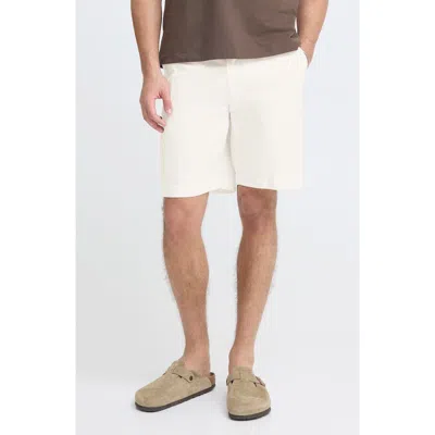 Casual Friday Flat Front Cotton & Linen Chino Shorts In White