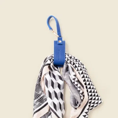 Casupo Leather Scarf Holder In Blue