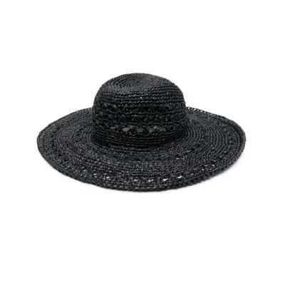 Catarzi Caps In Black