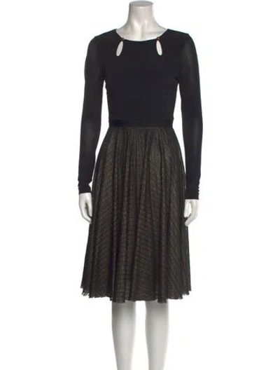Pre-owned Catherine Deane Bateau Neckline Knee-length Dress In Black