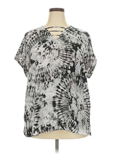 Pre-owned Cato Short Sleeve Blouse In Gray