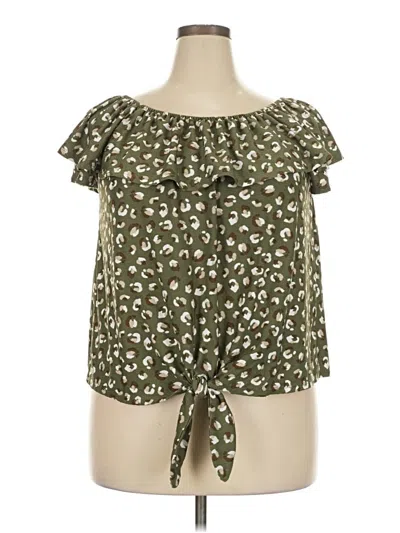Pre-owned Cato Short Sleeve Blouse In Green