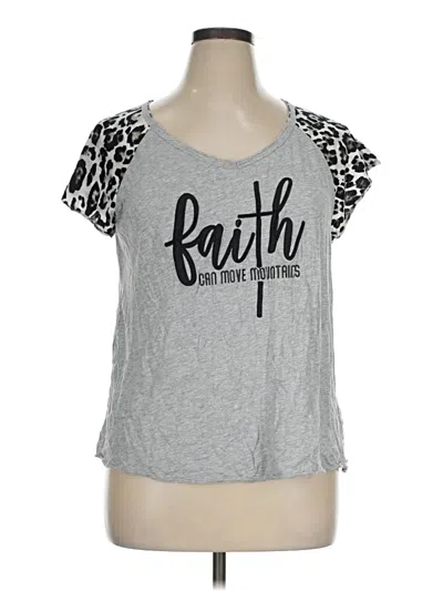 Pre-owned Cato Short Sleeve T-shirt In Silver