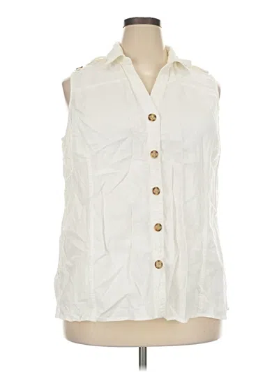 Pre-owned Cato Sleeveless Button Down Shirt In Ivory