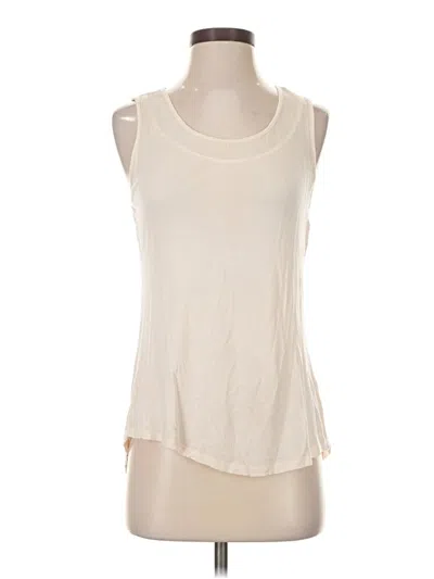Pre-owned Cato Sleeveless T-shirt In Ivory