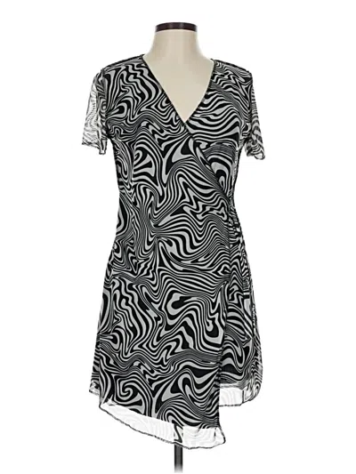Pre-owned Caution To The Wind Casual Dress In Silver