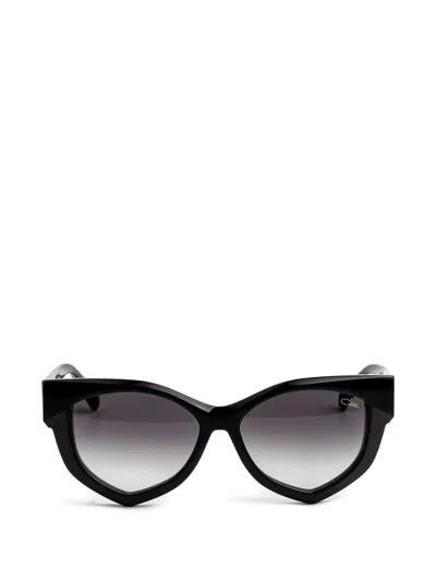 Cazal 8253 Cat-eye Sunglasses In Black