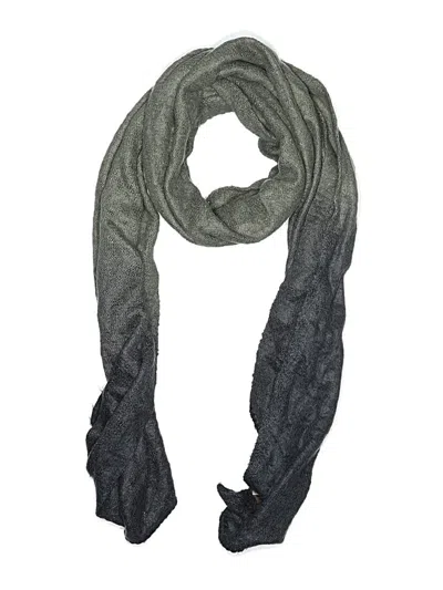 Pre-owned C.c Exclusives Scarf In Gray