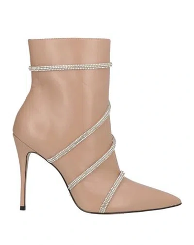 Cecconello Woman Ankle Boots Beige Size 9 Calfskin
