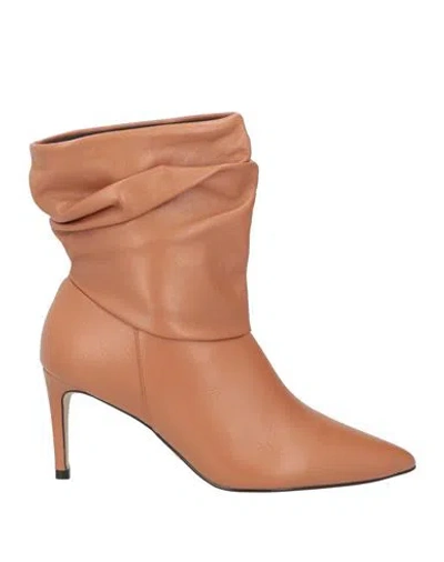 Cecconello Woman Ankle Boots Camel Size 5 Leather In Beige