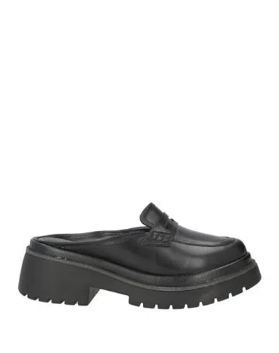 Cecconello Woman Mules & Clogs Black Size 9 Leather