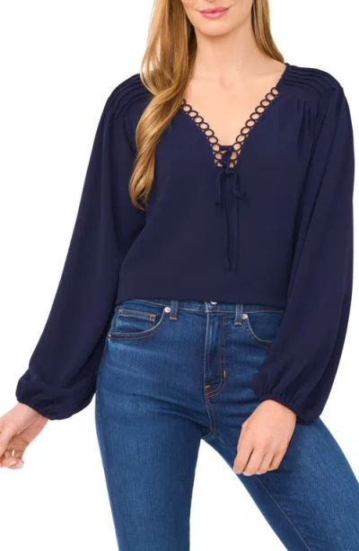 Cece Circle Trim Pintuck Top In Classic Navy