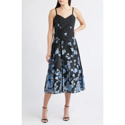 Cece Metallic Floral Pleated Cocktail Dress In Black