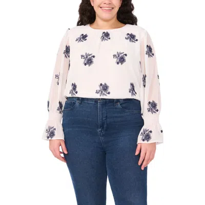 Cece Smocked Cuff Top In New Ivory